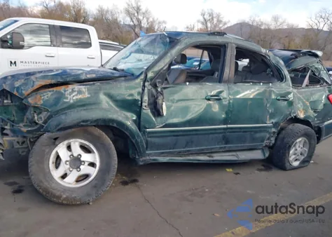 2001 Toyota Sequoia Limited V8 from USA, damaged, VIN 5TDBT48A41S048460